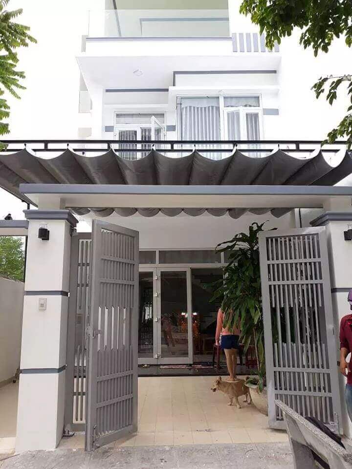 Mái hiên xếp nhà biệt thự